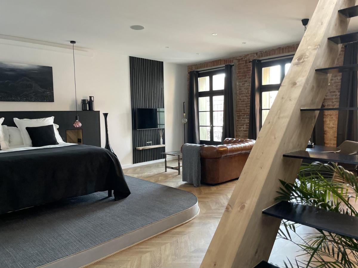 Ennea - Jacuzzi & Luxury Suites (Adults Only) Perpignan Exteriér fotografie