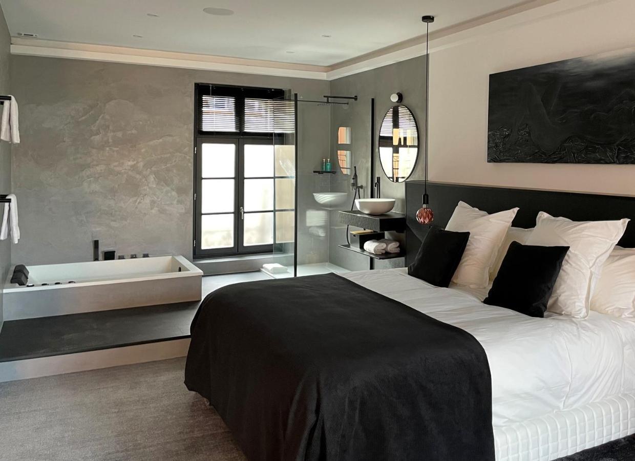 Ennea - Jacuzzi & Luxury Suites (Adults Only) Perpignan Exteriér fotografie